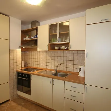 Apartamento Bensak *