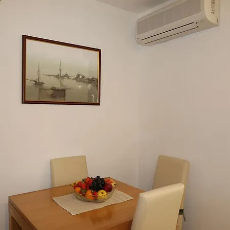 Apartment Bensak Klimno