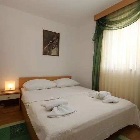 Bensak Apartment *