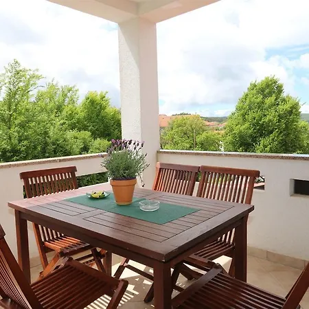 Bensak Apartman *